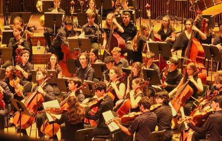 נסיעה לקונצרט הפילהרמונית הצעירה בתל-אביב