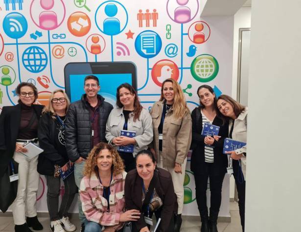 צוות בית הספר היובל במוקד 105