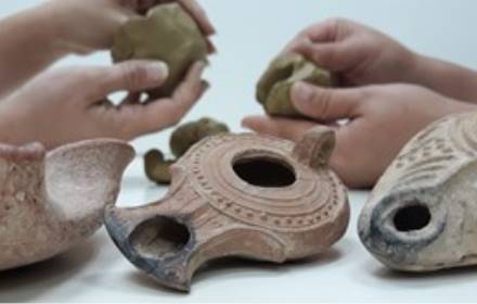 הנרות הללו שאנו מדליקים - ייצור נרות חרס (סדנה) הנרות הללו שאנו מדליקים - ייצור נרות חרס (סדנה)