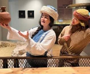 חוגגים חנוכה בעיר החשמונאים