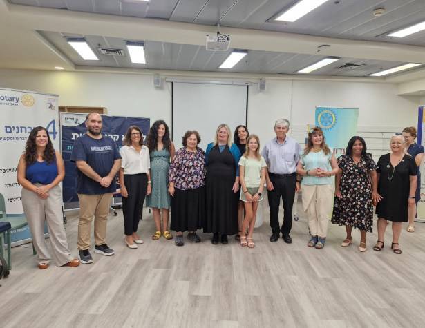 הזוכים בתחרות הכתיבה. צילום: פליקס גליק הזוכים בתחרות הכתיבה. צילום: פליקס גליק